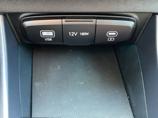 Hyundai i20 1.0 T-GDI 100pk Comfort | Airco | Camera | Carplay | Cruise control | Dodehoek detectie | Navigat... ActivLease financial lease