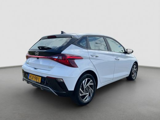 Hyundai i20 1.0 T-GDI 100pk Comfort | Airco | Camera | Carplay | Cruise control | Dodehoek detectie | Navigat... ActivLease financial lease