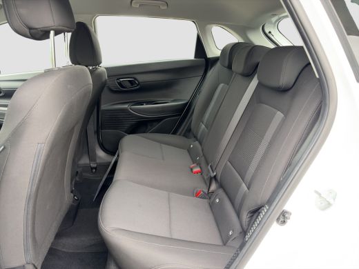 Hyundai i20 1.0 T-GDI 100pk Comfort | Airco | Camera | Carplay | Cruise control | Dodehoek detectie | Navigat... ActivLease financial lease