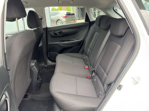 Hyundai i20 1.0 T-GDI 100pk Comfort | Airco | Camera | Carplay | Cruise control | Dodehoek detectie | Navigat... ActivLease financial lease