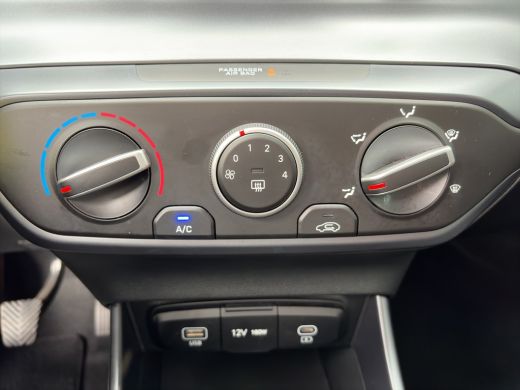 Hyundai i20 1.0 T-GDI 100pk Comfort | Airco | Camera | Carplay | Cruise control | Dodehoek detectie | Navigat... ActivLease financial lease