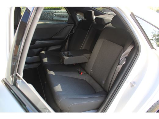 Hyundai IONIQ 6 Connect 77.4 kWh | Afneembare Trekhaak | Vehicle-to-load | Warmtepomp ActivLease financial lease