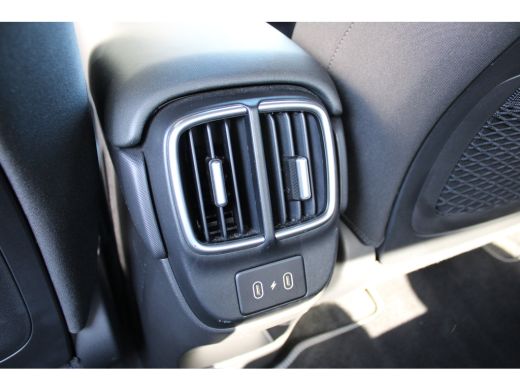 Hyundai IONIQ 6 Connect 77.4 kWh | Afneembare Trekhaak | Vehicle-to-load | Warmtepomp ActivLease financial lease