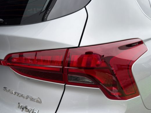 Hyundai Santa Fe 1.6 T-GDI 230pk HEV Comfort | Camera | Trekhaak | Leder | Stoelverwarming | Climate controle | Ad... ActivLease financial lease