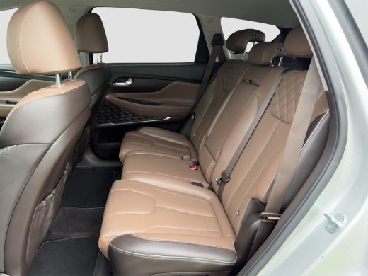 Hyundai Santa Fe 1.6 T-GDI 230pk HEV Comfort | Camera | Trekhaak | Leder | Stoelverwarming | Climate controle | Ad... ActivLease financial lease