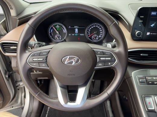 Hyundai Santa Fe 1.6 T-GDI 230pk HEV Comfort | Camera | Trekhaak | Leder | Stoelverwarming | Climate controle | Ad... ActivLease financial lease