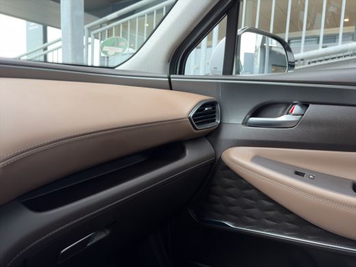 Hyundai Santa Fe 1.6 T-GDI 230pk HEV Comfort | Camera | Trekhaak | Leder | Stoelverwarming | Climate controle | Ad... ActivLease financial lease