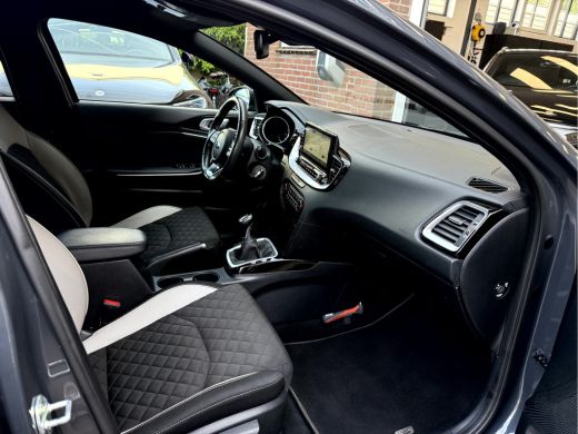 Kia Ceed Sportswagon 1.0 T-GDi GT-Line Edition Trekhaak, Camera, App Connect ActivLease financial lease
