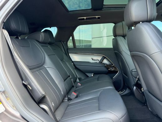 Land Rover Range Rover Sport P460e Dynamic SE | Satin wrap | Head-up | 23 Inch | Meridian 3D | Black pack | Stoelkoeling | Led... ActivLease financial lease