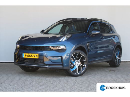Lynk & Co 01 1.5 | Zwarte hemel | Zwarte rolhoes | Panoramadak | Camera | Navigatie | Keyless | ACC | LED | ActivLease financial lease