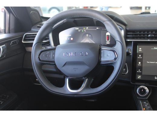 Lynk & Co 01 1.5 | Zwarte hemel | Zwarte rolhoes | Panoramadak | Camera | Navigatie | Keyless | ACC | LED | ActivLease financial lease