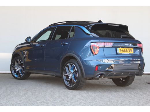 Lynk & Co 01 1.5 | Zwarte hemel | Zwarte rolhoes | Panoramadak | Camera | Navigatie | Keyless | ACC | LED | ActivLease financial lease
