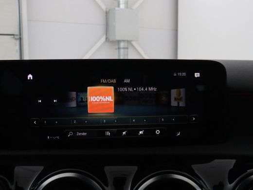 Mercedes-Benz A-Klasse 180 Business Solution AMG | Panoramadak | Carplay | Cruise control | Climate control | DAB+ | Nav... ActivLease financial lease