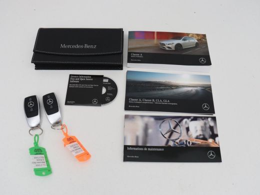 Mercedes-Benz A-Klasse 250e Style | SOH 92% | Stoelverwarming | Sfeerverlichting | Keyless | Camera | Navigatie | Widesc... ActivLease financial lease