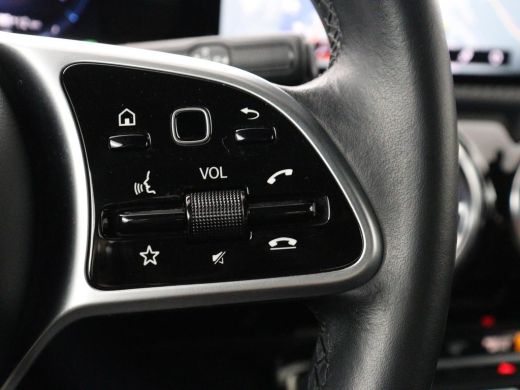 Mercedes-Benz A-Klasse 250e Style | SOH 92% | Stoelverwarming | Sfeerverlichting | Keyless | Camera | Navigatie | Widesc... ActivLease financial lease