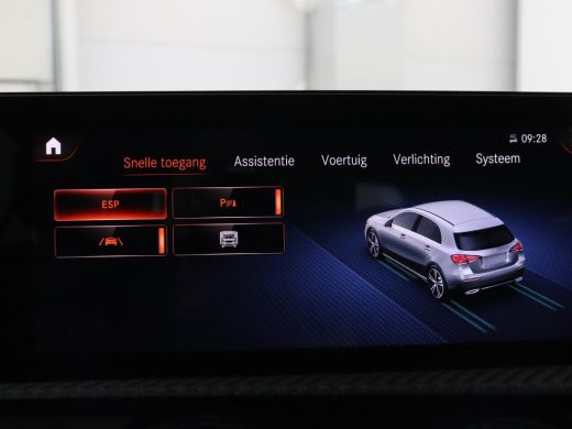 Mercedes-Benz A-Klasse 250e Style | SOH 92% | Stoelverwarming | Sfeerverlichting | Keyless | Camera | Navigatie | Widesc... ActivLease financial lease