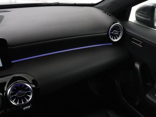 Mercedes-Benz A-Klasse 250e Style | SOH 92% | Stoelverwarming | Sfeerverlichting | Keyless | Camera | Navigatie | Widesc... ActivLease financial lease