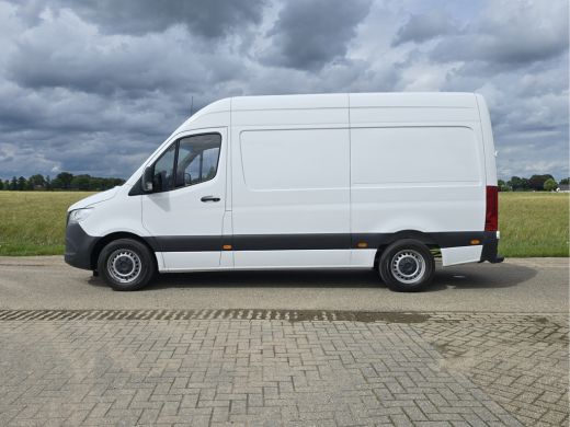 Mercedes-Benz Sprinter 315 1.9 CDI L2 H2 RWD - 150 Pk - Euro 6 - ParkeerCamera - Airco - Cruise Control ActivLease financial lease