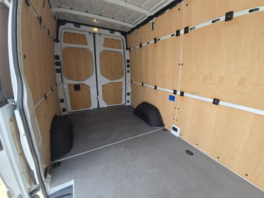 Mercedes-Benz Sprinter 315 1.9 CDI L2 H2 RWD - 150 Pk - Euro 6 - ParkeerCamera - Airco - Cruise Control ActivLease financial lease
