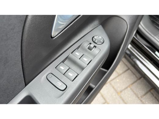Opel Corsa GS | Achteruitrijcamera 180&deg; | Dode hoek waarschuwing | Draadloze Apple Carplay en Android Auto ActivLease financial lease
