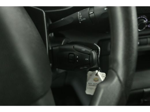 Opel Vivaro 2.0 CDTI L3H1 | Airco | Cruise | 3 Zits | Camera | Trekhaak | Imperiaal | Parkeersens. ActivLease financial lease