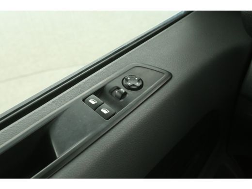 Opel Vivaro 2.0 CDTI L3H1 | Airco | Cruise | 3 Zits | Camera | Trekhaak | Imperiaal | Parkeersens. ActivLease financial lease