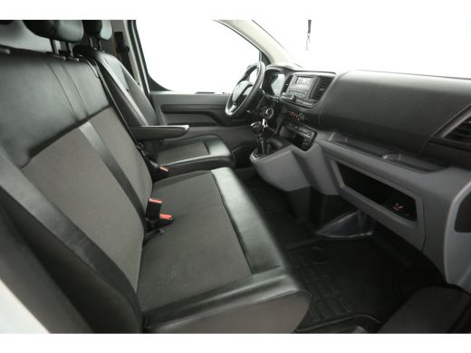 Opel Vivaro 2.0 CDTI L3H1 | Airco | Cruise | 3 Zits | Camera | Trekhaak | Imperiaal | Parkeersens. ActivLease financial lease