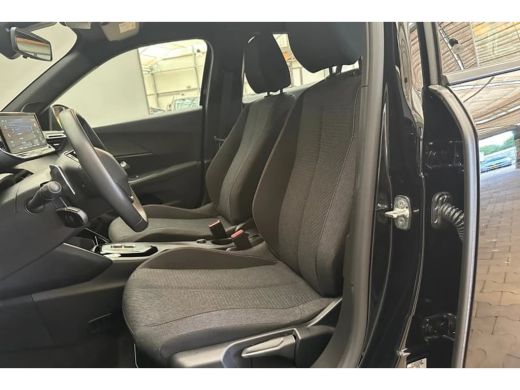 Peugeot 2008 1.2 Hybrid 145 Style LED | Carplay | Parkeersensoren Achter | Cruise | Climate | Bluetooth | Airc... ActivLease financial lease