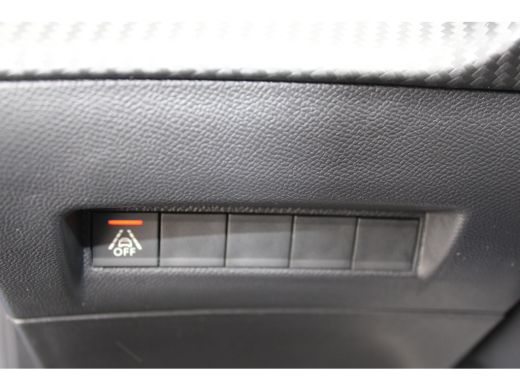 Peugeot 208 1.2 PureTech 130pk GT | Automaat | Navigatie | Camera | Panoramadak | NL auto | 1e Eigenaar | 31... ActivLease financial lease