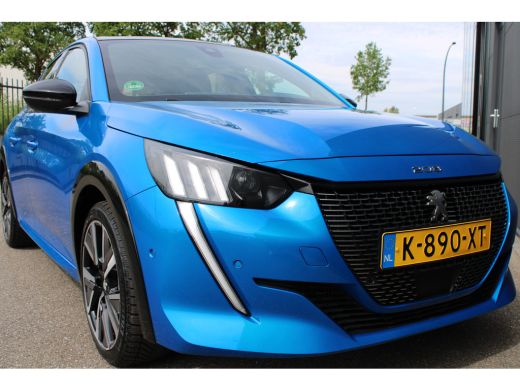 Peugeot 208 1.2 PureTech 130pk GT | Automaat | Navigatie | Camera | Panoramadak | NL auto | 1e Eigenaar | 31... ActivLease financial lease
