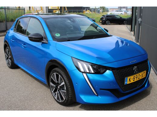 Peugeot 208 1.2 PureTech 130pk GT | Automaat | Navigatie | Camera | Panoramadak | NL auto | 1e Eigenaar | 31... ActivLease financial lease