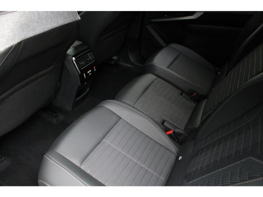 Peugeot 5008 1.2 Hybrid 136 Allure | Automaat | Navigatie | Camera | Adaptieve cruise control | Apple carplay | ActivLease financial lease