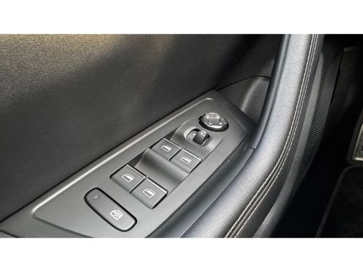 Peugeot 508 SW 1.6 HYBRID 225PK GT PACK AUTOMAAT / NAVI / LEDER / CLIMA / PDC / 18" LMV / CAMERA / KEYLESS / ... ActivLease financial lease