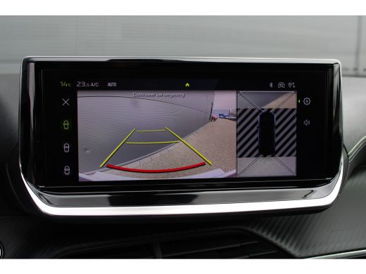 Peugeot e-2008 EV GT 54 kWh | Navigatie | Panorama/schuifdak | Fase 3 laden | SOH 95% | Camera voor + achter | 1... ActivLease financial lease