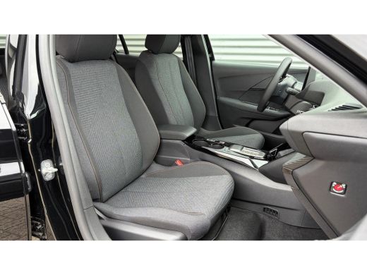 Peugeot e-208 Business | Elektrische parkeerrem | Elektrische parkeerrem | Extra getinte achterste zijruiten en... ActivLease financial lease
