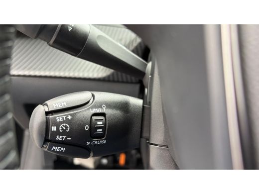 Peugeot e-208 Business | Elektrische parkeerrem | Elektrische parkeerrem | Extra getinte achterste zijruiten en... ActivLease financial lease