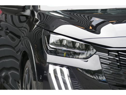 Peugeot e-208 EV 51KWH GT AUTOMAAT / CAMERA V+A / KEYLESS / FULL-LED / 17"LMV / NAVI / CLIMA / PDC / BLUETOOTH ... ActivLease financial lease