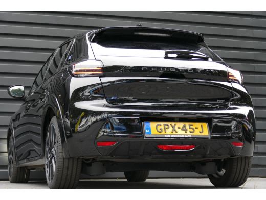 Peugeot e-208 EV 51KWH GT AUTOMAAT / CAMERA V+A / KEYLESS / FULL-LED / 17"LMV / NAVI / CLIMA / PDC / BLUETOOTH ... ActivLease financial lease