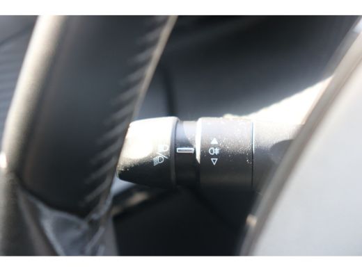 Peugeot e-208 EV Allure Pack 50 kWh | Camera | Cruise | DAB | LED | PDC Achter | ActivLease financial lease
