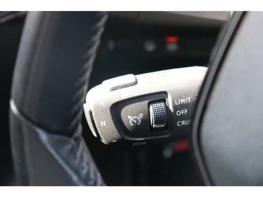 Peugeot e-208 EV Allure Pack 50 kWh | Camera | Cruise | DAB | LED | PDC Achter | ActivLease financial lease