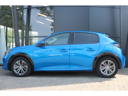 Peugeot e-208 EV Allure Pack 50 kWh | Camera | Cruise | DAB | LED | PDC Achter | ActivLease financial lease