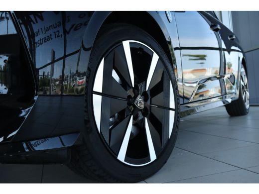 Peugeot e-308 GT 54 kWh | Adapt. Cruise | Alcantara | 360 Camera | Massage | Elektr. Klep | Stoel+Stuurverwarmi... ActivLease financial lease