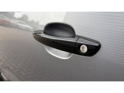 Peugeot e-Rifter Rifter EV 50KWH 136PK L1 ALLURE / NAVI / AIRCO / LED / PDC / CAMERA / WINTERPAKKET / UNIEK !! ActivLease financial lease