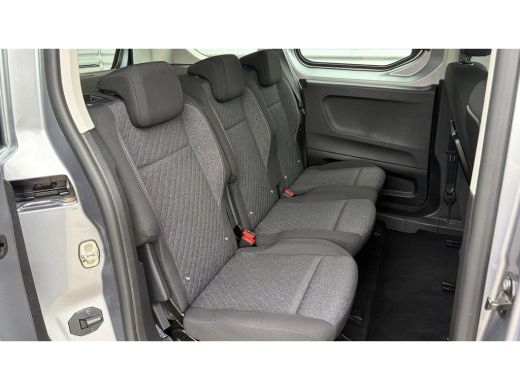 Peugeot e-Rifter Rifter EV 50KWH 136PK L1 ALLURE / NAVI / AIRCO / LED / PDC / CAMERA / WINTERPAKKET / UNIEK !! ActivLease financial lease