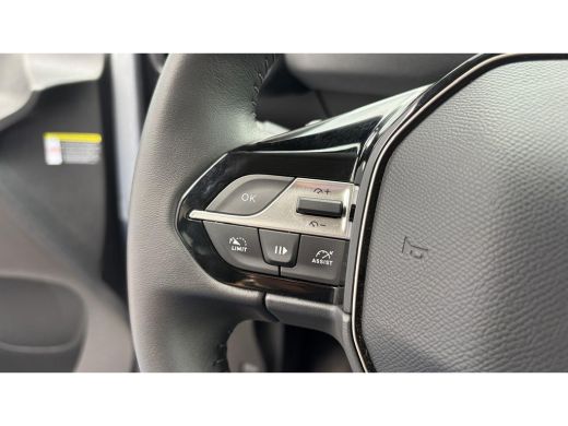Peugeot e-Rifter Rifter EV 50KWH 136PK L1 ALLURE / NAVI / AIRCO / LED / PDC / CAMERA / WINTERPAKKET / UNIEK !! ActivLease financial lease