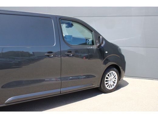 Peugeot Expert 2.0 BlueHDI 145 S&S L3 Long | Automaat | Navigatie | Camera | 3-Zits | Long | Dubbele schuifdeur ... ActivLease financial lease