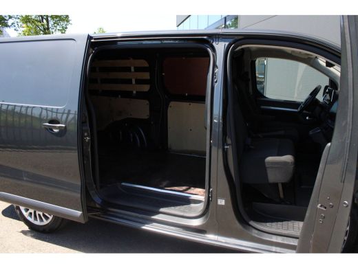 Peugeot Expert 2.0 BlueHDI 145 S&S L3 Long | Automaat | Navigatie | Camera | 3-Zits | Long | Dubbele schuifdeur ... ActivLease financial lease