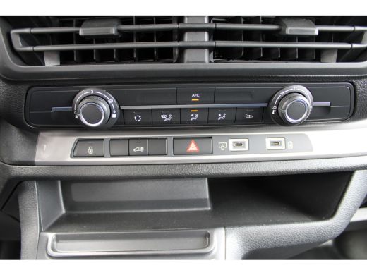 Peugeot Expert 75 kWh | 9 PERSOONS | 8 JAAR GARANTIE | CAMERA | NAVI | DRAADLOOS CARPLAY | ActivLease financial lease