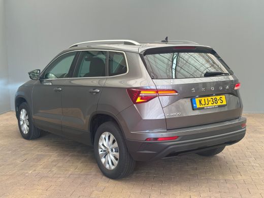 Skoda Karoq 1.5 TSI ACT Business Edition 1500KG Trekgewicht! | Camera | Parkeersensoren Voor + Achter | Carpl... ActivLease financial lease
