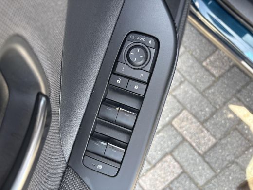 Toyota C-HR 1.8 Hybrid 140 Dynamic ActivLease financial lease